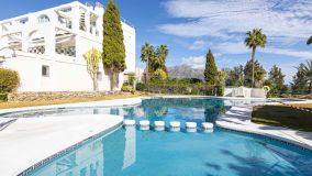 Splendid apartment with private garden, 2 bedrooms and 2 bathrooms, fully refurbished and furnished in La Quinta.