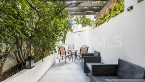 Adosado en venta en Nueva Andalucia, Marbella