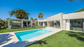 Villa for sale in Marbesa, Marbella East