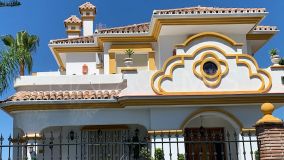 Villa for sale in Alta Vista, San Pedro de Alcantara