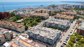 Moderno Apartamento de 3 dormitorios a 70 metros de la playa en Estepona!