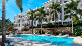 Moderno Apartamento de 2 dormitorios a 70 metros de la playa en Estepona!