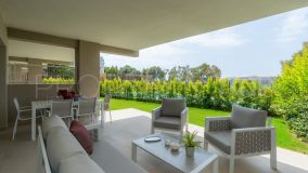 Una nueva urbanización con vistas al campo de golf de Estepona y a 100 metros de la Casa Club.