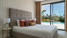 Buy La Resina Golf 5 bedrooms villa