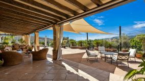 Se vende villa en Marbella Club Golf Resort con 4 dormitorios