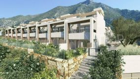 Town House for sale in Istan, 620,000 €