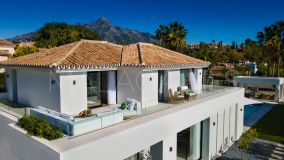 Villa for sale in Nueva Andalucia, Marbella