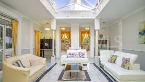 Villa zu verkaufen in Marbella Ost