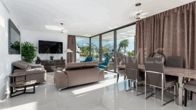 Atico Duplex en venta en Cataleya, Estepona Este