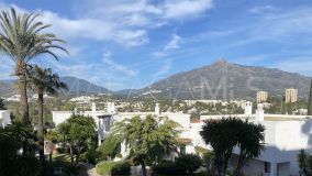 Wohnung zu verkaufen in Jardines de Andalucia, Nueva Andalucia