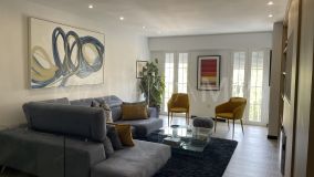 Adosado en venta en Nueva Andalucia, Marbella