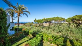 Apartment for sale in Los Monteros Palm Beach, Marbella East