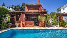 Villa for sale in Nueva Andalucia, Marbella