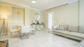 Erdgeschosswohnung zu verkaufen in Nueva Andalucia, Marbella