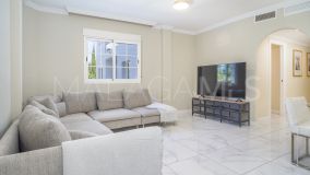 Erdgeschosswohnung zu verkaufen in Nueva Andalucia, Marbella