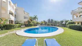 Appartement rez de chaussée for sale in El Paraiso, Estepona Est