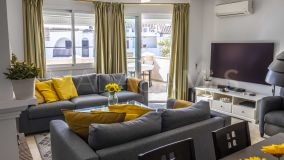 Ático en venta en El Paraiso, Estepona Este