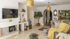 Apartamento Planta Baja en venta en El Pilar, Estepona Este