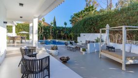 For sale villa in Marbella Country Club with 4 bedrooms