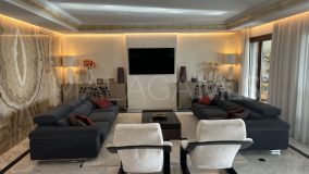 Zweistöckiges Penthouse zu verkaufen in Monte Paraiso Country Club, Marbella Goldene Meile