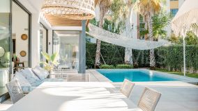 Villa for sale in Monte Biarritz, Estepona East