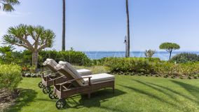 Appartement rez de chaussée for sale in Menara Beach, Estepona Est