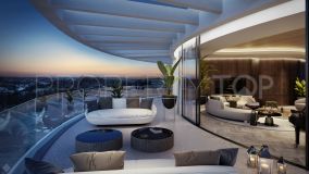 Penthouse for sale in Benahavis with 4 bedrooms