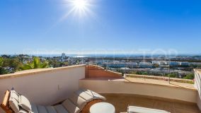 Apartamento en venta en Magna Marbella con 3 dormitorios