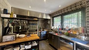 Villa for sale in El Madroñal, Benahavis