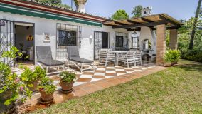 Villa for sale in Fuente del Espanto, Benahavis