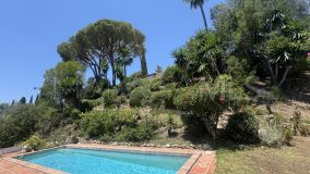 Villa for sale in Fuente del Espanto, Benahavis