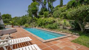 Villa for sale in Fuente del Espanto, Benahavis