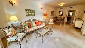 Apartment in Calahonda for sale