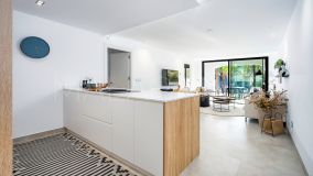 Apartment for sale in Jardines del Puerto, Marbella - Puerto Banus