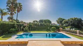 Villa en venta en Marbella Ciudad con 5 dormitorios