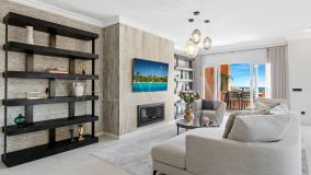 Apartamento en venta en Nueva Andalucia, Marbella
