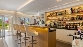 Villa for sale in Nueva Andalucia, Marbella