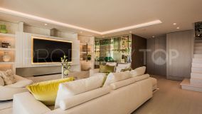 4 bedrooms duplex penthouse in Puente Romano for sale