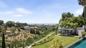 Villa for sale in Los Flamingos, Benahavis