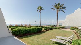 Adosado en venta en Coral Beach, Marbella Golden Mile