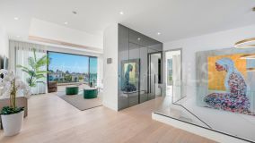 Villa for sale in La Resina Golf, Estepona Est