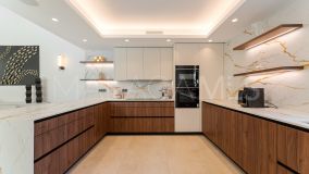 Villa for sale in La Cerquilla, Nueva Andalucia