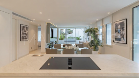 Apartamento en venta en Marina Puente Romano, Marbella Golden Mile