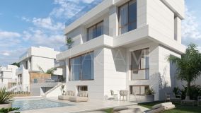 Villa for sale in Azata Golf, Estepona Ouest