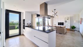 Ground Floor Apartment for sale in Atalaya, Estepona East