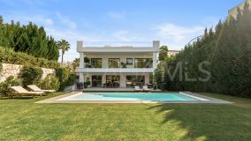 Villa for sale in Nueva Andalucia, Marbella