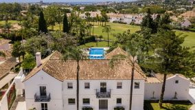 Villa for sale in La Cerquilla, Nueva Andalucia