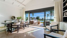 Villa for sale in Haza del Conde, Nueva Andalucia