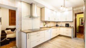 Villa en venta en Rio Real, Marbella Este