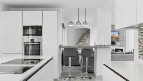 Villa en venta en Elviria, Marbella Este